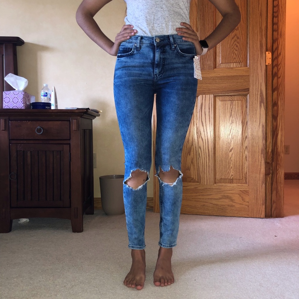 Free People Ripped Skinny Jeans Size 26R